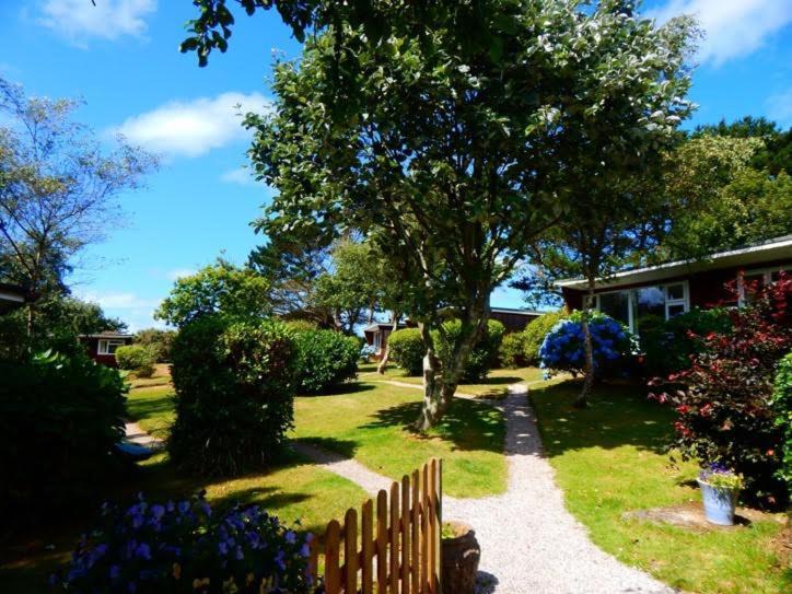 Mount Hawke Holiday Bungalows Porthtowan Kültér fotó